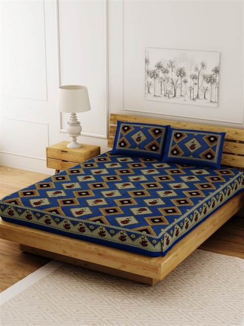 

LIVING ROOTS Blue & Beige Jaipuri Ethnic 144 TC Cotton 1 King Bedsheet with 2 Pillow Covers