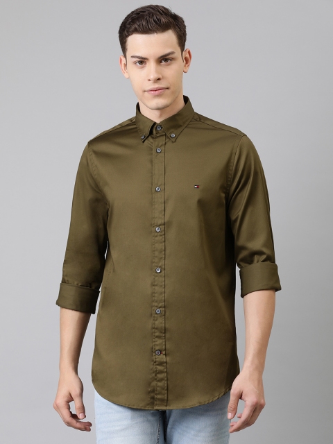 

Tommy Hilfiger Men Olive Green Slim Fit Solid Casual Shirt