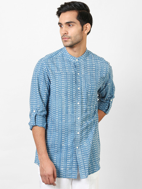 

Fabindia Men Blue & Off-White Regular Fit Hand Block Print Casual Shirt