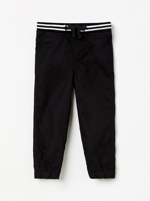 

Juniors by Lifestyle Boys Black Solid Joggers