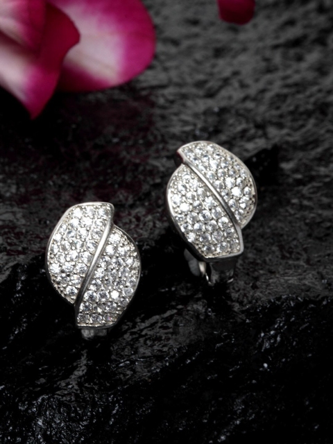 

DUGRISTYLE White & Silver-Plated Leaf Shaped Studs