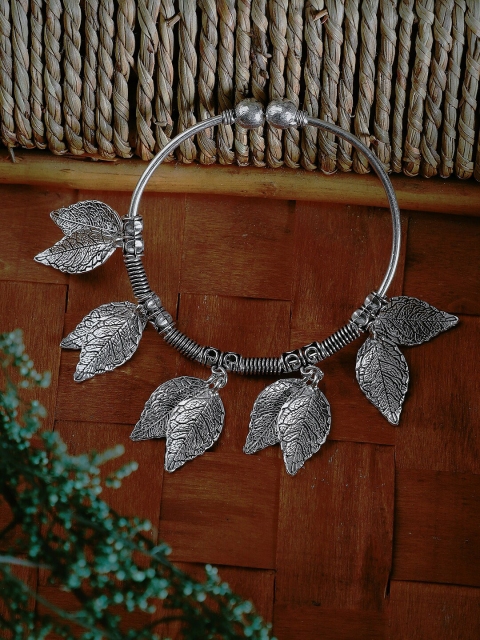 

ZeroKaata Silver-Toned Designer Leaves Oxidized Charm Bracelet