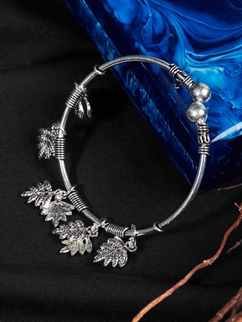 

ZeroKaata Silver-Toned Oxidized Leaf Charm Bracelet