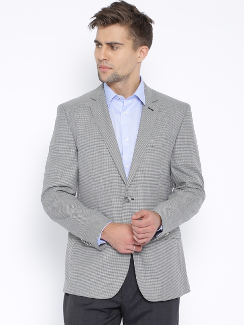

Park Avenue White & Black Houndstooth Slim Blazer