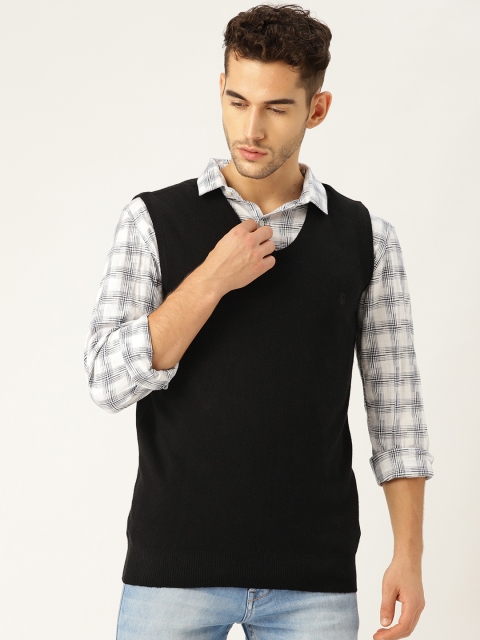 

United Colors of Benetton Men Black Solid Sweater Vest