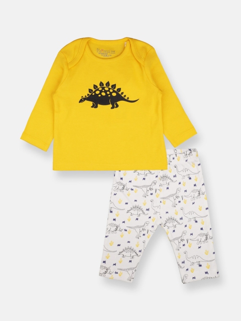 

PLAYNESS Boys Yellow & White Printed Night suit