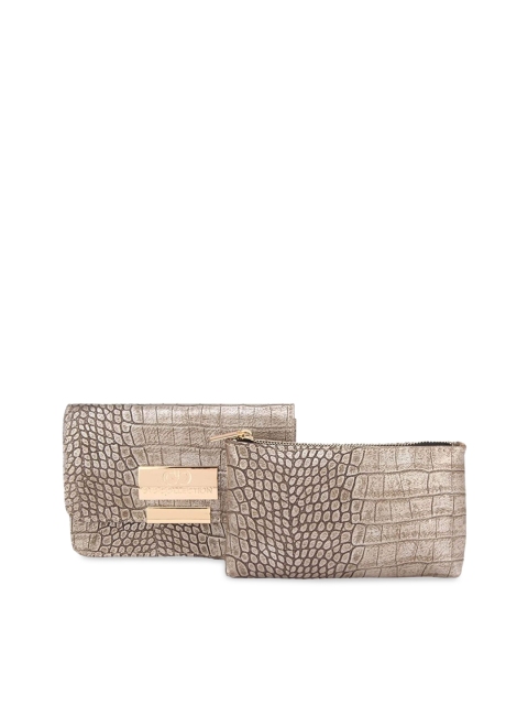 

GIO COLLECTION Gold-Toned Textured Sling Bag With Pouch