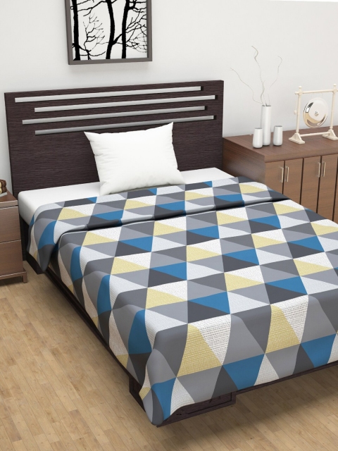 

Divine Casa White & Blue Geometric AC Room 110 GSM Single Bed Dohar