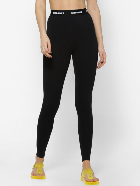 

FOREVER 21 Women Black Solid Leggings