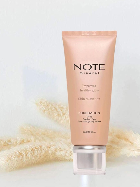 

Note Mineral Foundation 501 - 35 ml, Beige