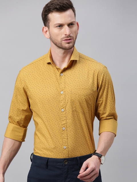 

TrueModa Men Mustard Yellow Smart Slim Fit Printed Casual Shirt