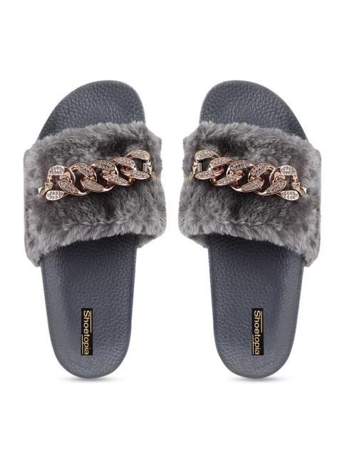 

Shoetopia Girls Grey Embellished Sliders