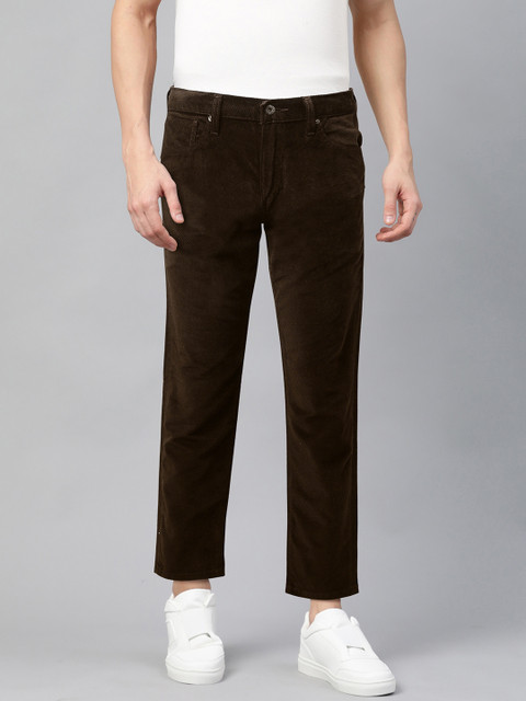 

Levis Men Brown Tapered Fit Textured Regular Trousers 502
