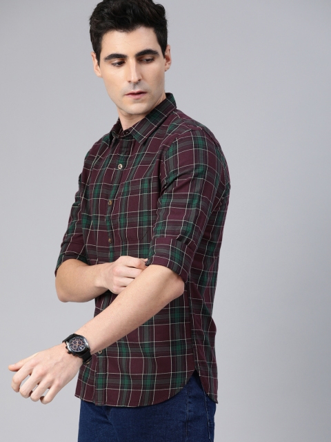 

WROGN Men Burgundy & Green Slim Fit Checked Casual Shirt
