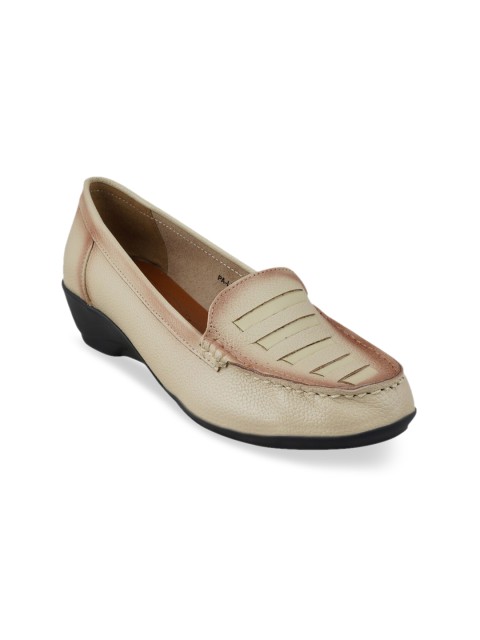 

pelle albero Women Cream-Coloured Textured Leather Loafer