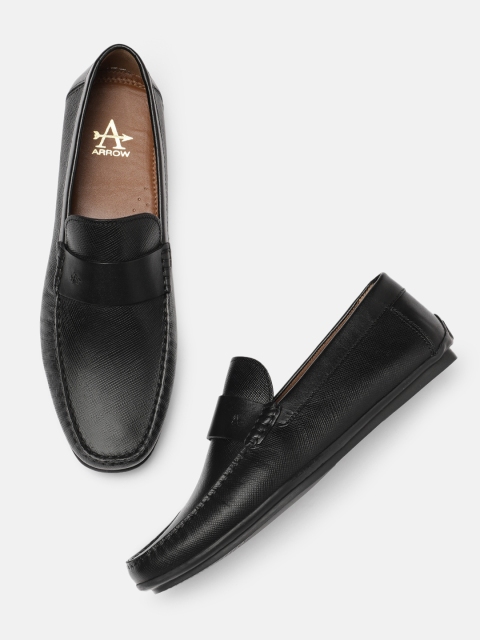 Men Black Solid Leather Loafers