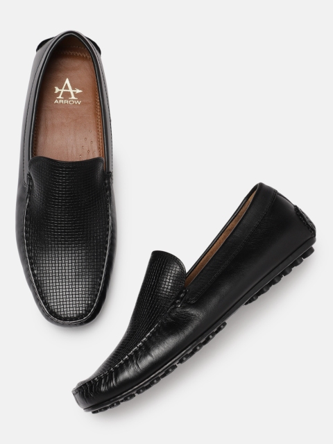 Men Black Solid Leather Loafers