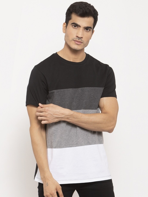 

DOOR74 Men Black & Grey Colourblocked Round Neck T-shirt