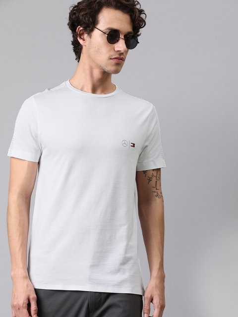

Tommy Hilfiger Men White Solid Round Neck with Printed Detail