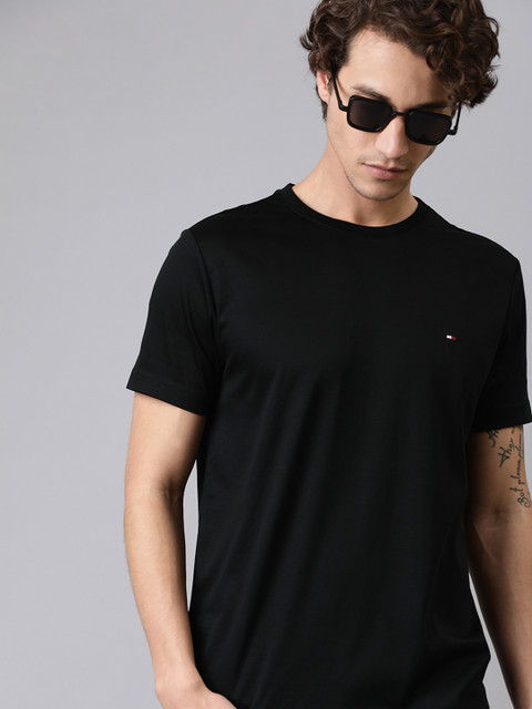 

Tommy Hilfiger Men Black Solid Round Neck T-shirt