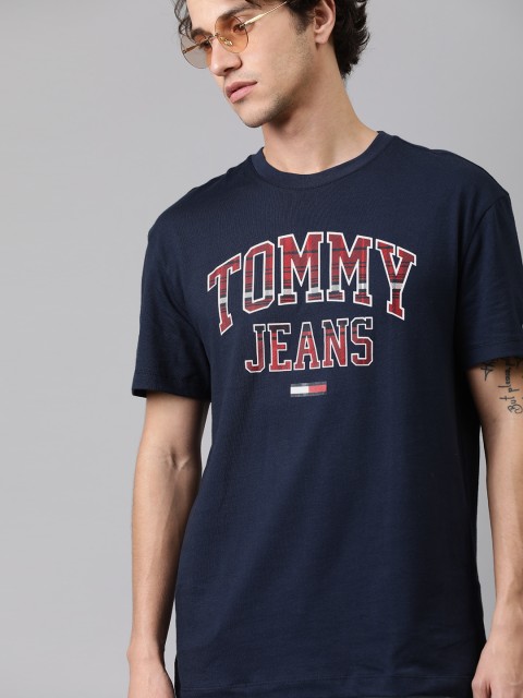 

Tommy Hilfiger Men Navy Blue Printed Round Neck T-shirt