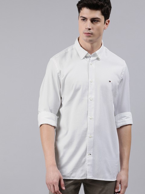 

Tommy Hilfiger Men White Regular Fit Self Design Casual Shirt