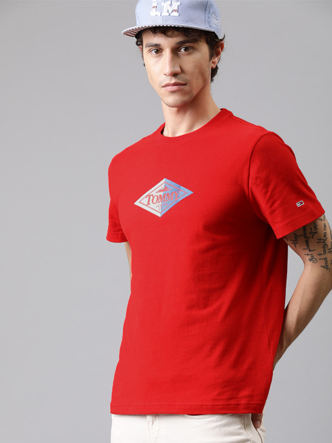 

Tommy Hilfiger Men Red Printed Round Neck T-shirt