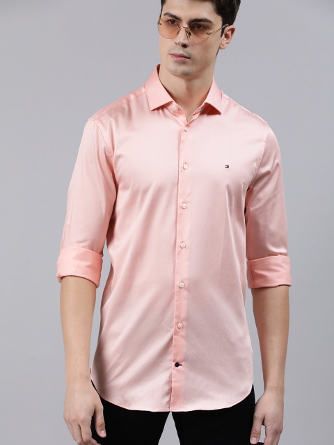 

Tommy Hilfiger Men Peach-Coloured Slim Fit Solid Casual Shirt