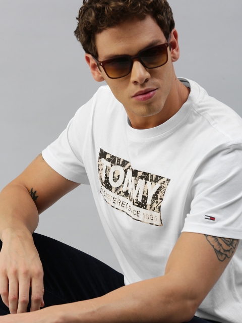 

Tommy Hilfiger Men White Brand Logo Printed Pure Cotton T-shirt