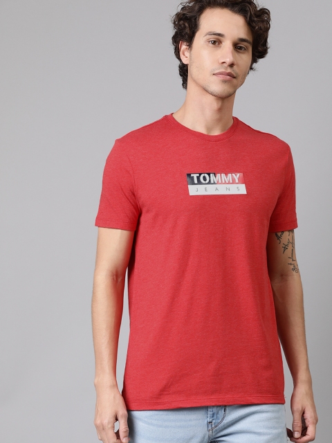 

Tommy Hilfiger Men Red Printed Slim Fit Round Neck T-shirt