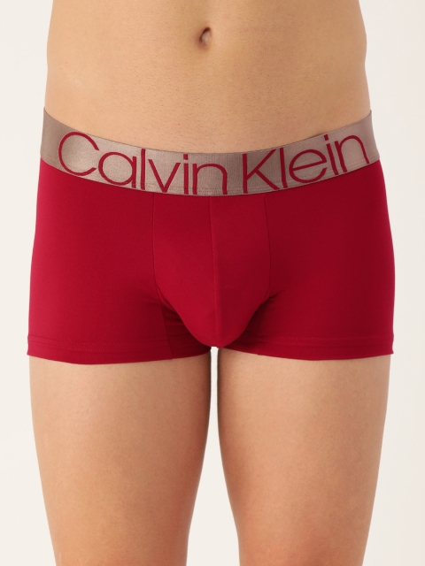 

Calvin Klein Underwear Men Red Solid Trunks NB2540T3K-T3K