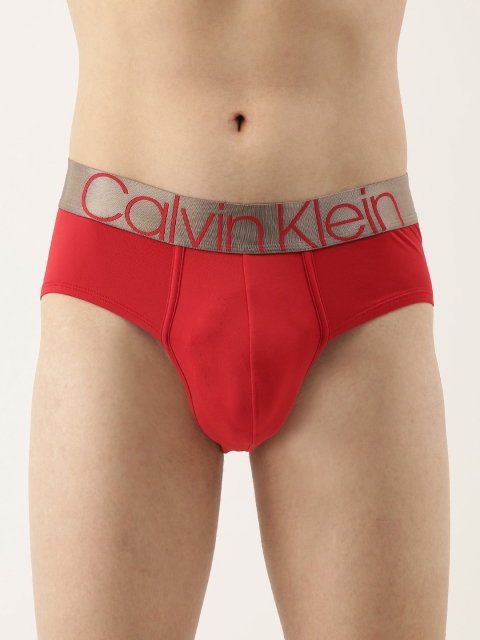 

Calvin Klein Underwear Men Red Solid Knitted Briefs NB2539XU9-XU9