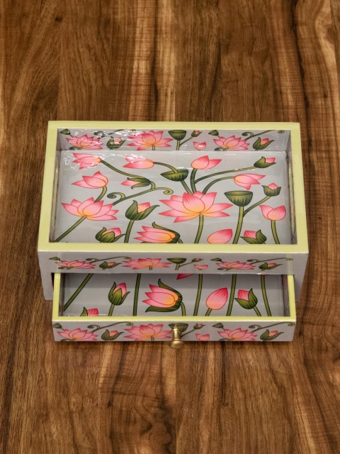 

Tistabene Grey & Pink Printed Handcrafted Kalika Organizer With Single Drawer