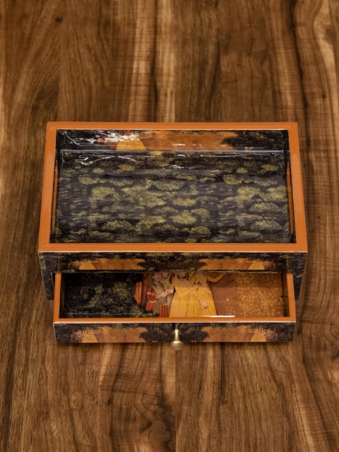 

Tistabene Green & Orange Printed Handcrafted Taru Organizer With Single Drawer