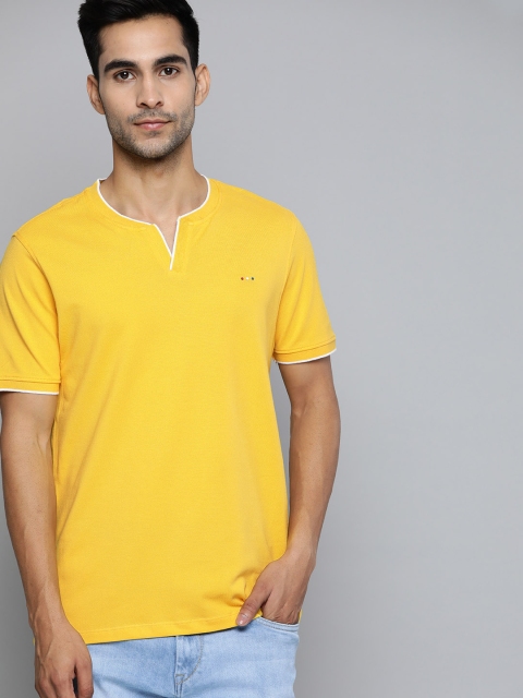 

Harvard Men Yellow Solid Round Neck Antimicrobial Pure Cotton T-shirt