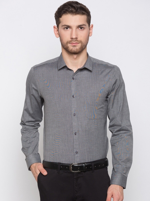 

Globus Men Grey Regular Fit Solid Formal Shirt