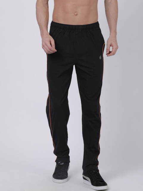

Macroman M-Series Men Black Solid Track Pants