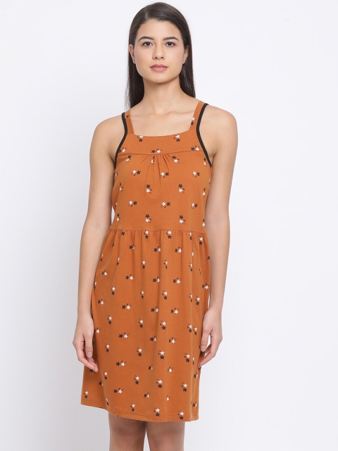 

Kanvin Brown Printed Nightdress