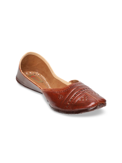 

Ta Chic Women Brown Textured Leather Mojaris