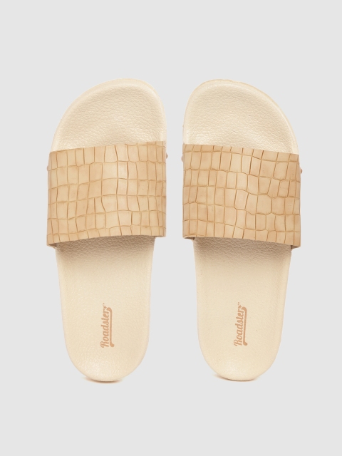 

Roadster Women Beige Croc Textured Sliders