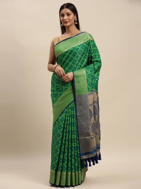 

VASTRANAND Green & Gold-Toned Silk Blend Woven Design Patola Saree