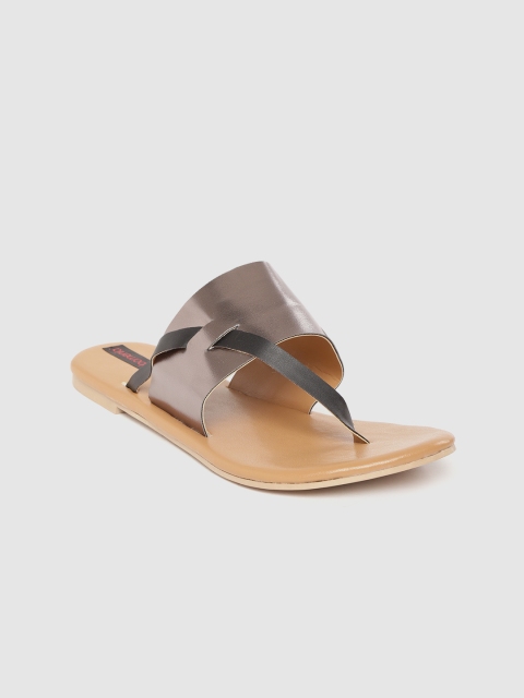 

Woomenia Women Gunmetal-Toned & Black Solid Open Toe Flats, Metallic