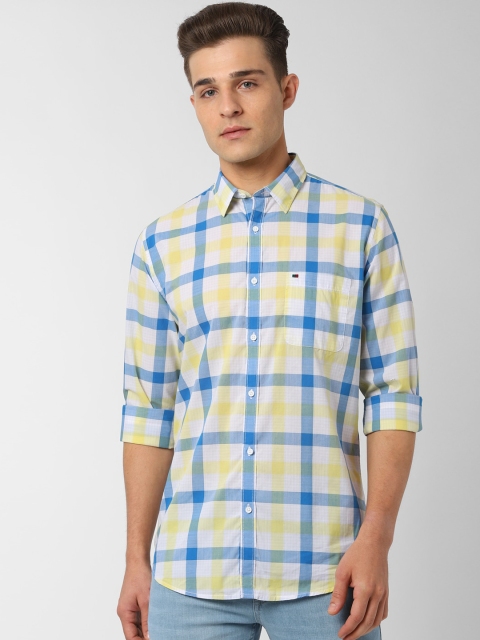 

Peter England Casuals Men White & Blue Slim Fit Checked Casual Shirt