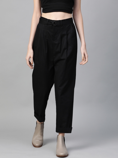 

Bhaane Women Black Tapered Fit Solid Cropped Peg Trousers With Belt