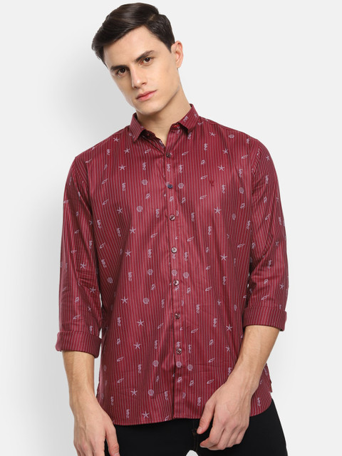 

V Dot Men Maroon Slim Fit Printed Casual Shirt