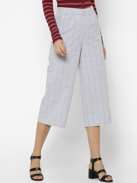 

FOREVER 21 Women Grey & White Regular Fit Checked Culottes
