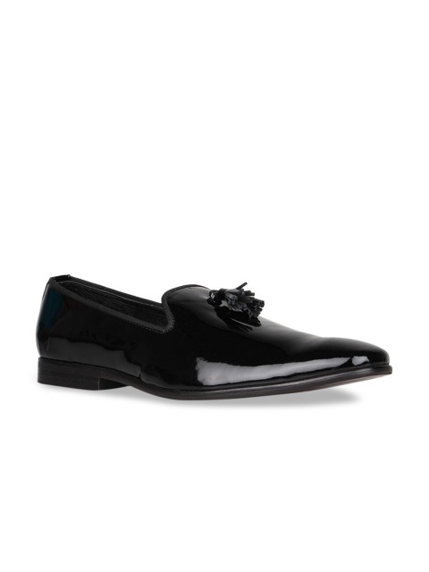 

Regal Men Black Solid Leather Formal Loafers