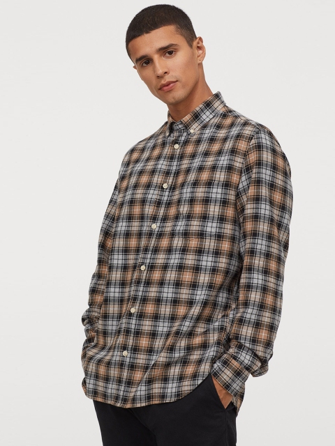 

H&M Men Beige & White Checked Flannel Shirt