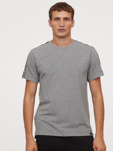 

H&M Men Grey Solid Sports Top Regular Fit