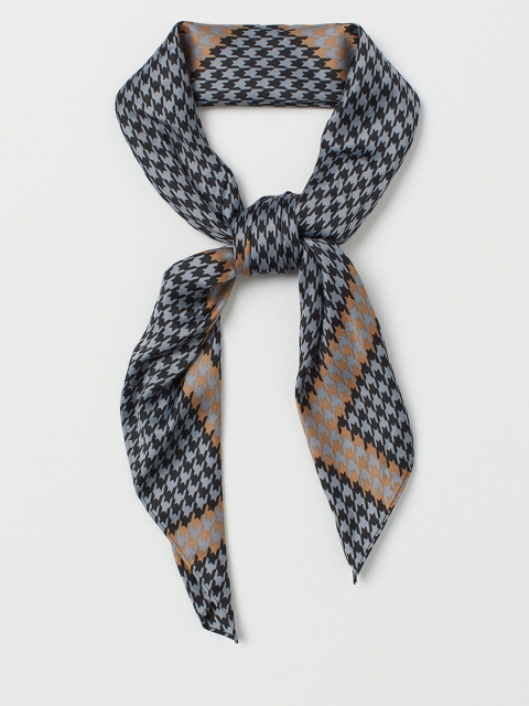 

H&M Women Blue & Black Patterned Satin Scarf